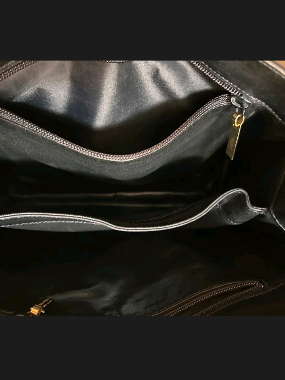 Bottega Veneta Black Intrecciato Leather handbag - Picture 3 of 3
